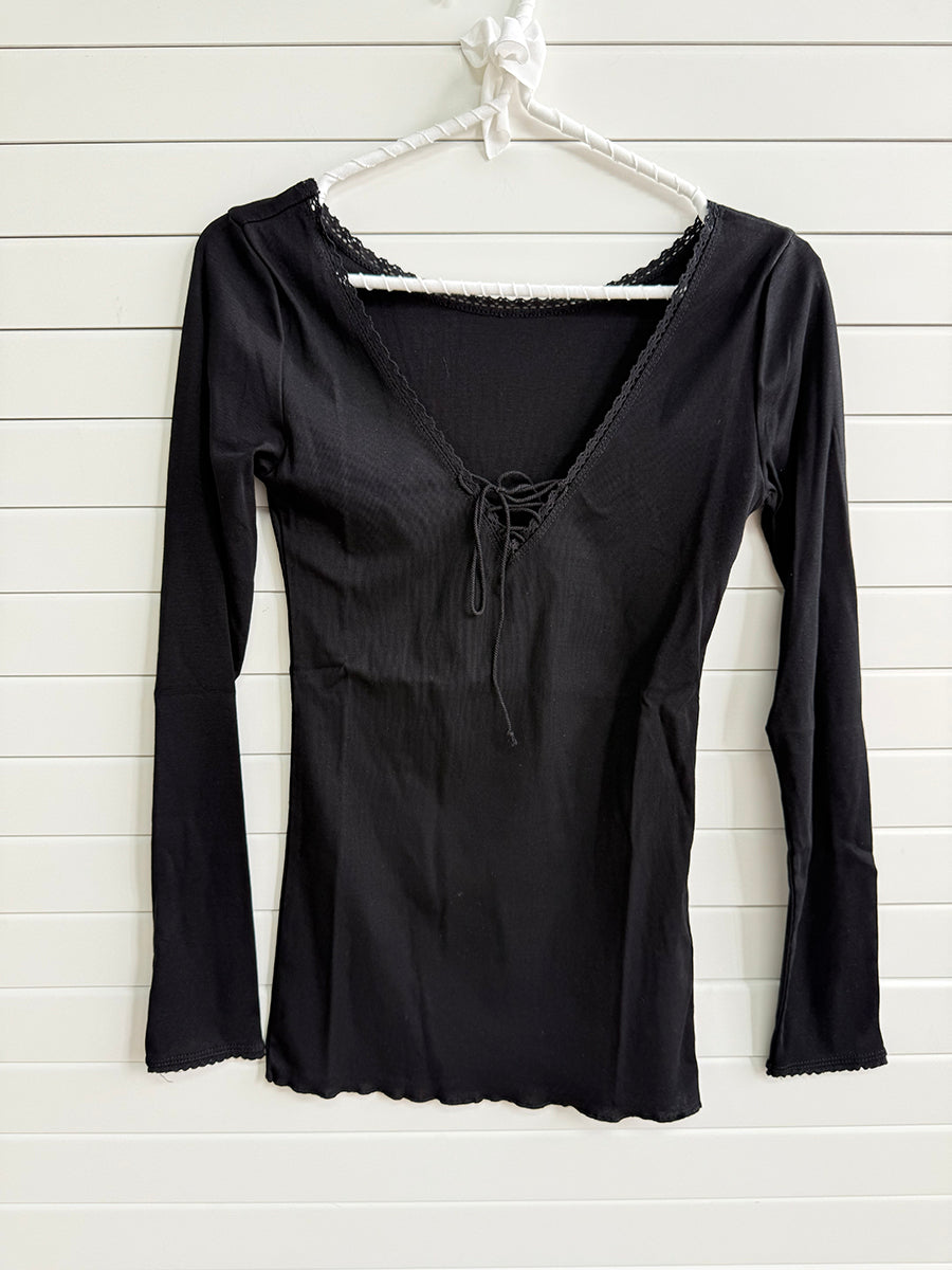 Jastie Lace Trim Long Sleeve T-shirts