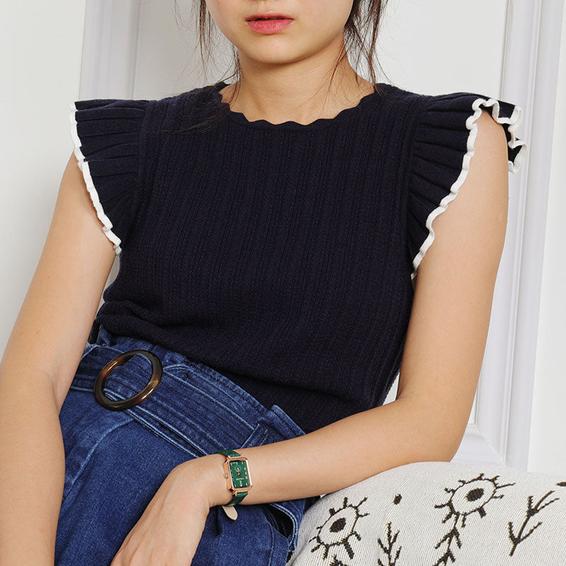 French retro Ruffle small flying sleeve round neck knit top