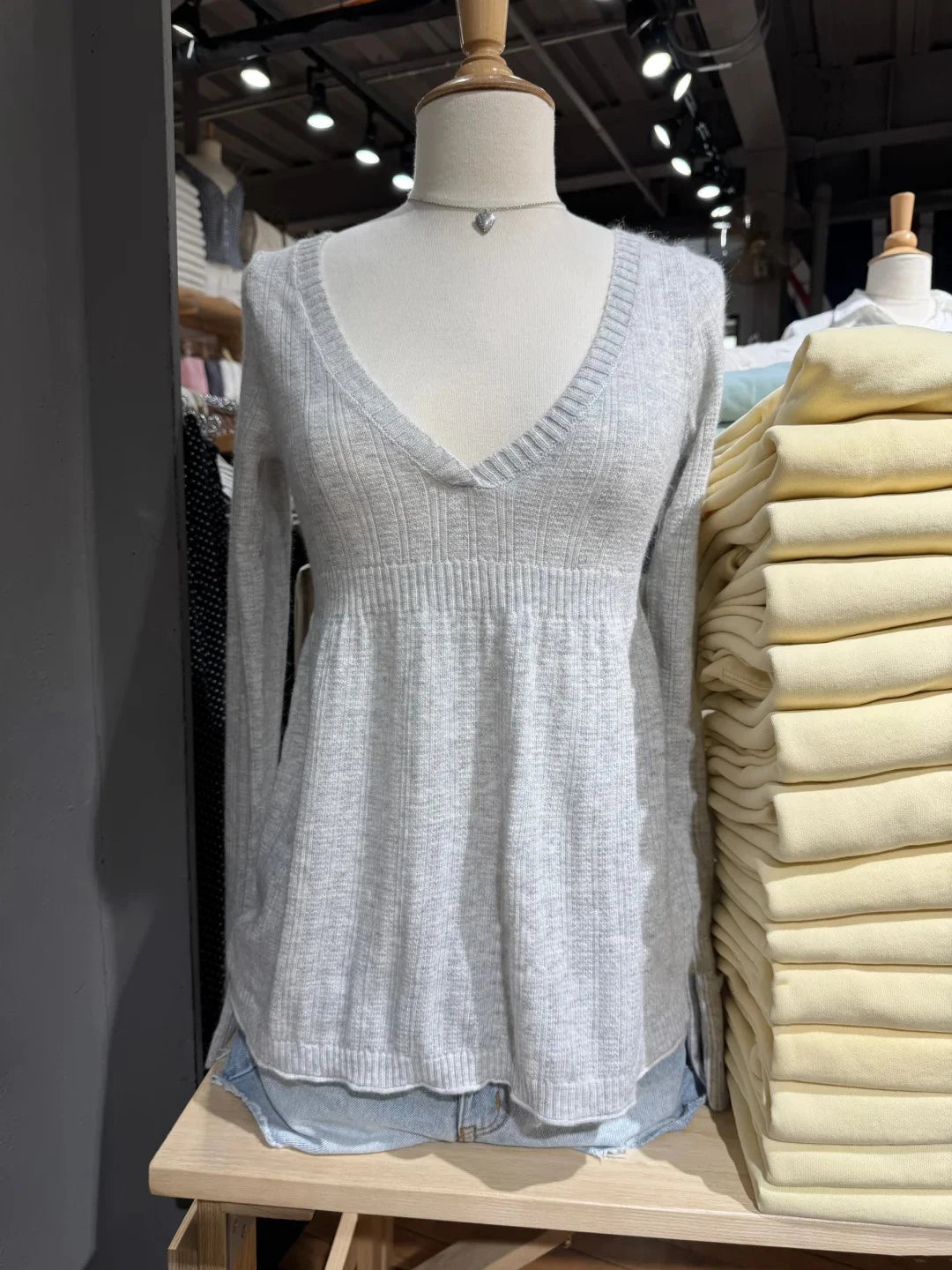 Gray Simple Knit Slim Long Sleeve T-shirt Women Autumn New O-neck Button Cotton Tees Sweet Cute Preppy Style T Shirt Y2K Top