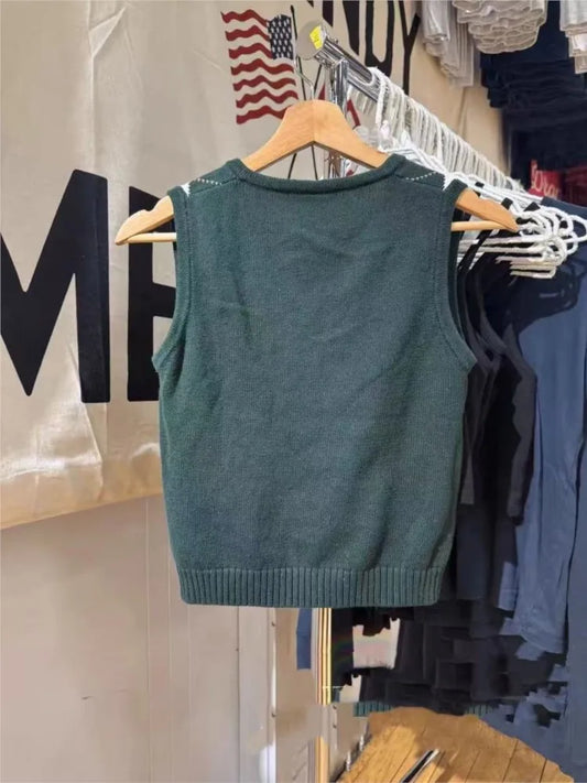 Diamond-patterned Knitted Vest Women Casual Dark Green V-neck Sleeveless Sweater Vintage Chic Preppy Style Tank Tops Sweaters