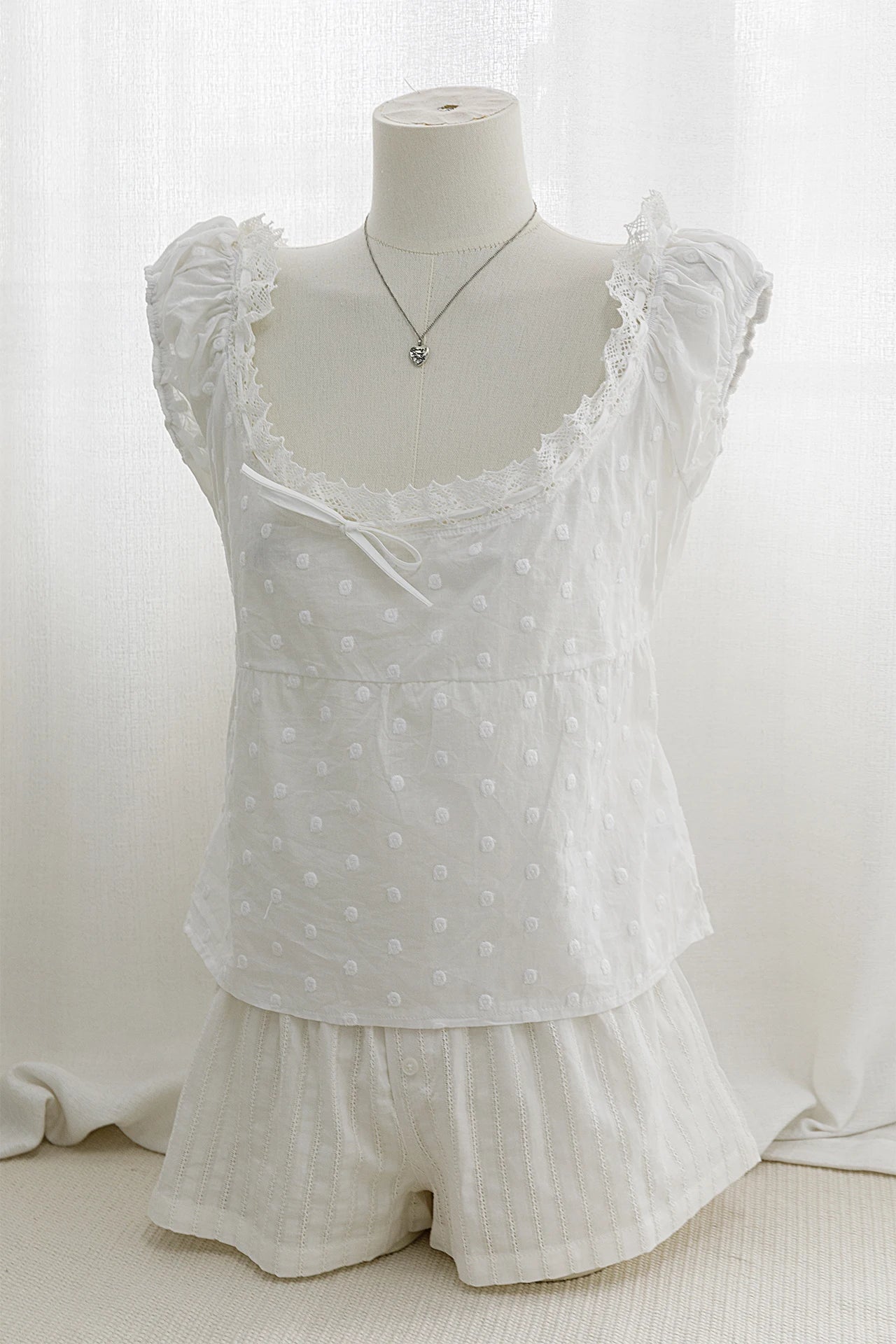 White Lace Trim T-Shirt Shorts Set Women Summer Lace-up Puff Sleeve Blouse+Elastic Waist Short Pants Sweet Simple 2 Piece Sets