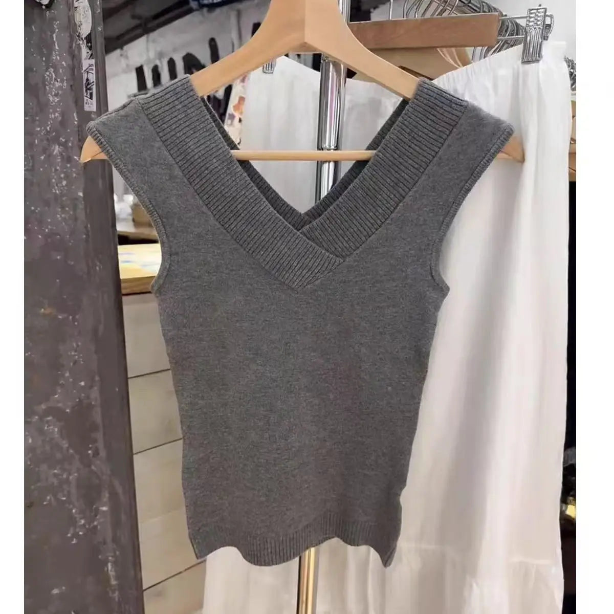 White Knitted V-neck Slim Vest Women Summer Cotton Chic Sweater Sleeveless Tank Tops Female Preppy Style Sweet Crop Top Y2k New