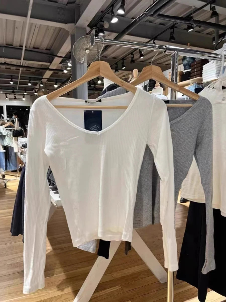 Sweet Solid V-neck Basic Long Sleeve Tees Women New Cotton Soft Simple Casual SlimTops All-match Simple T-shirts Spring