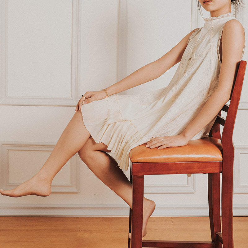 Embroidered hollow out French sleeveless dress women