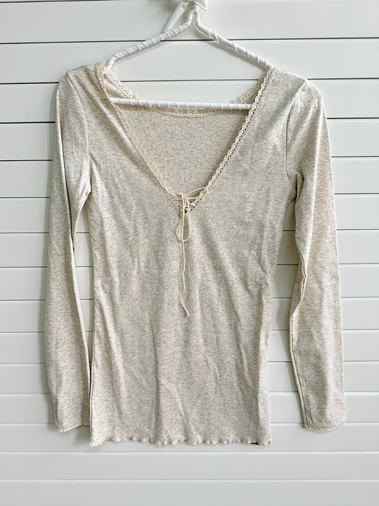 Jastie Lace Trim Long Sleeve T-shirts