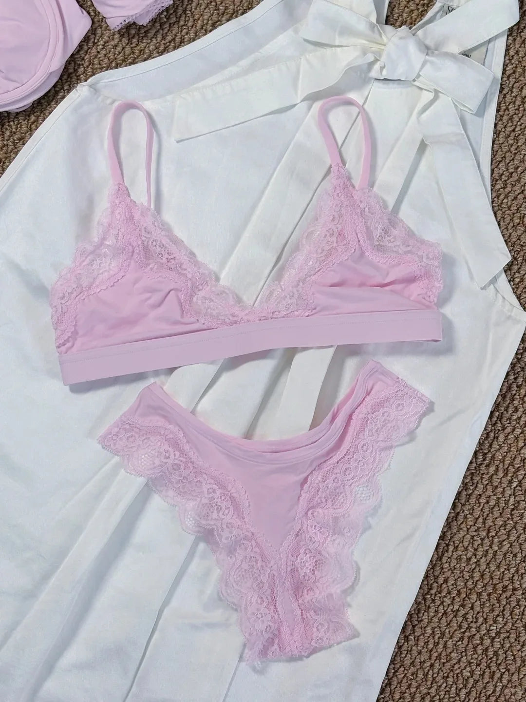 Pink Lace Bra Set Woman Adjusted-strap Seamless Bras+Low Waist Panties Female Casual Simple Solid High Elasticity Lingerie Sets