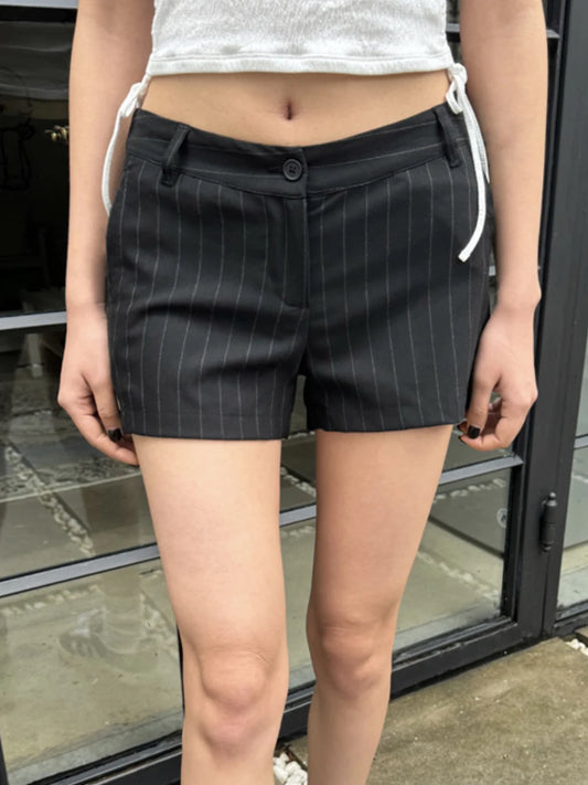 Harajuku Black Striped Button Straight Shorts Women 2024 New Casual Street High Waist Sweatshorts Classic Vintage Short Pant Y2K