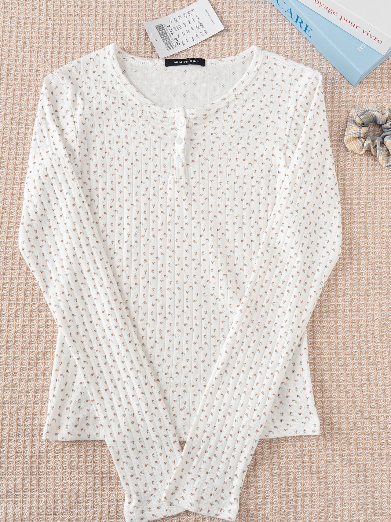 Navy Eyelet Long Sleeve T-Shirt Autumn Three Buttons O-Neck Simple Slim Tee Top for Women Sweet Cute Basic Tshirt Y2k Tops New