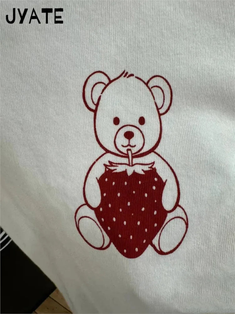 Strawberry Bear Print T-shirts Women Summer Casual Preppy Style Cotton Slim Short Sleeve Tees Sweet Cute Vintage Tops Clothes