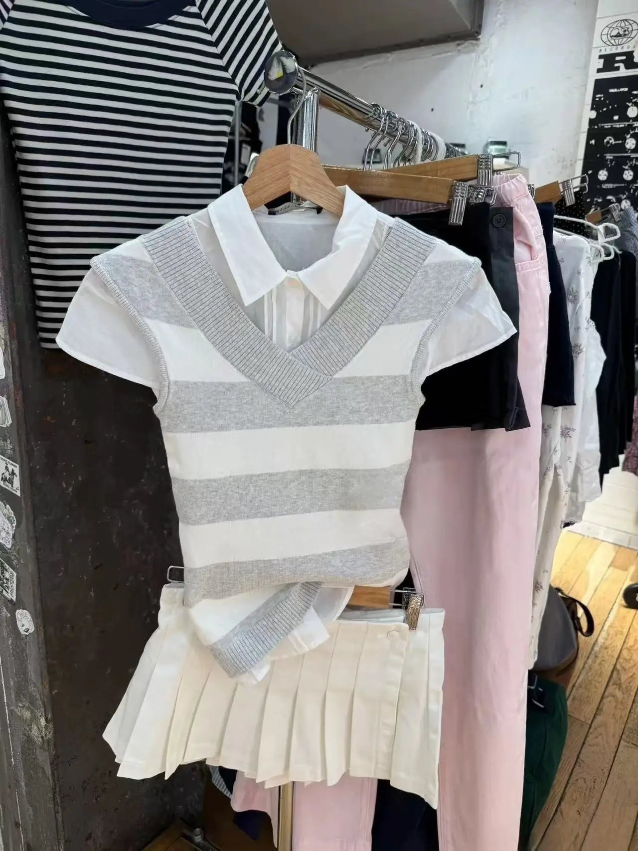 Striped Knitted V-neck Slim Vest Women Summer Cotton Chic Sweater Sleeveless Tank Tops Female Cute Preppy Style Sweet Crop Top