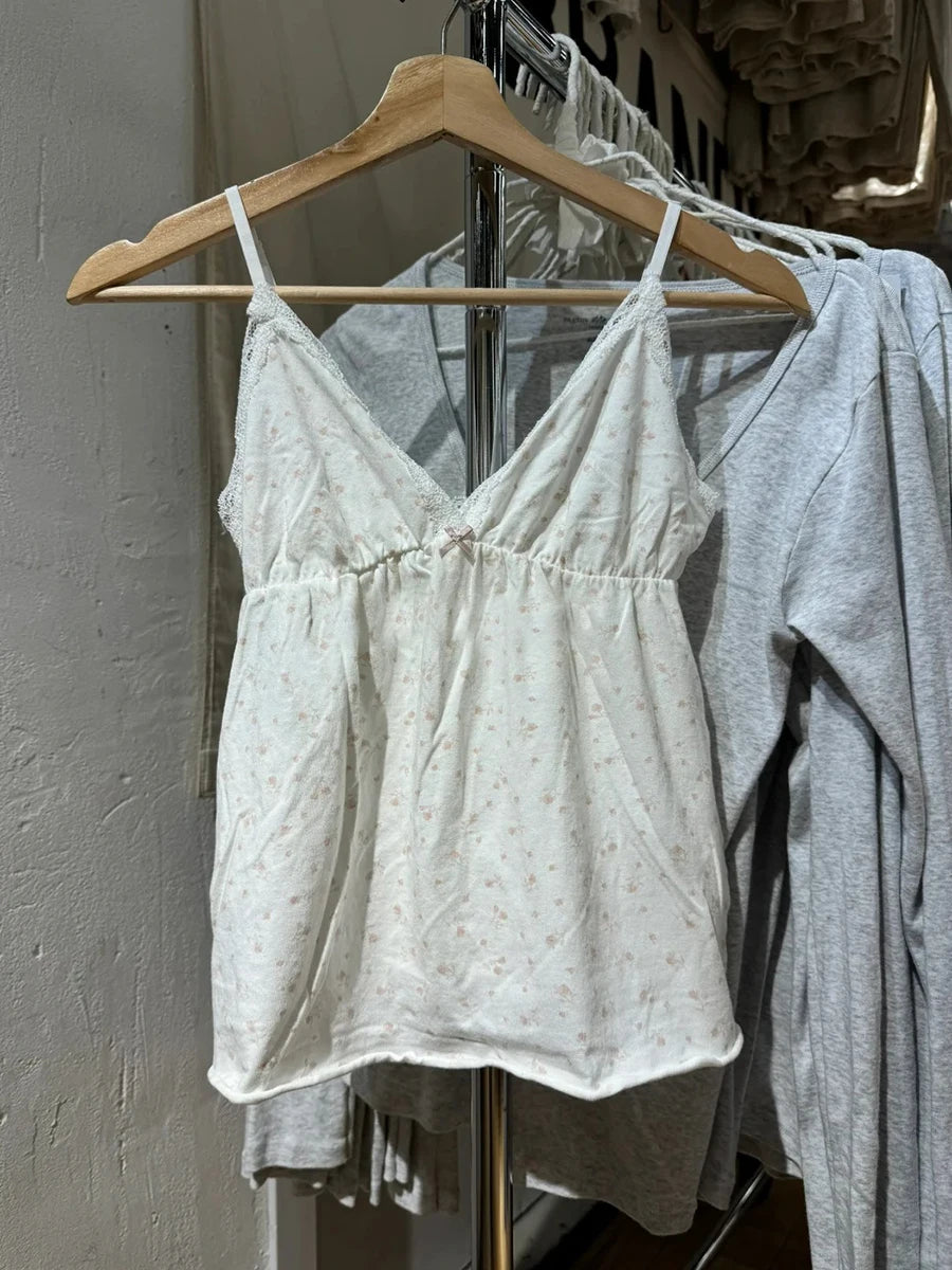 White Lace Trim V-neck Camisole Women Summer Casual Ribbed Cotton Soft Sleeveless Vests Sweet Cute Preppy Style Tank Tops OOTDS