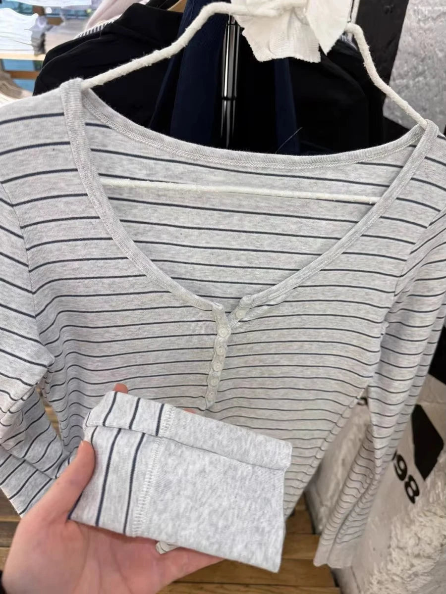 Gray Striped Buttons Long Sleeve Tee Women New Casual O-Neck Cotton Slim Patchwork T-shirt Vintage Simple Sweet Tshirt Y2K Top