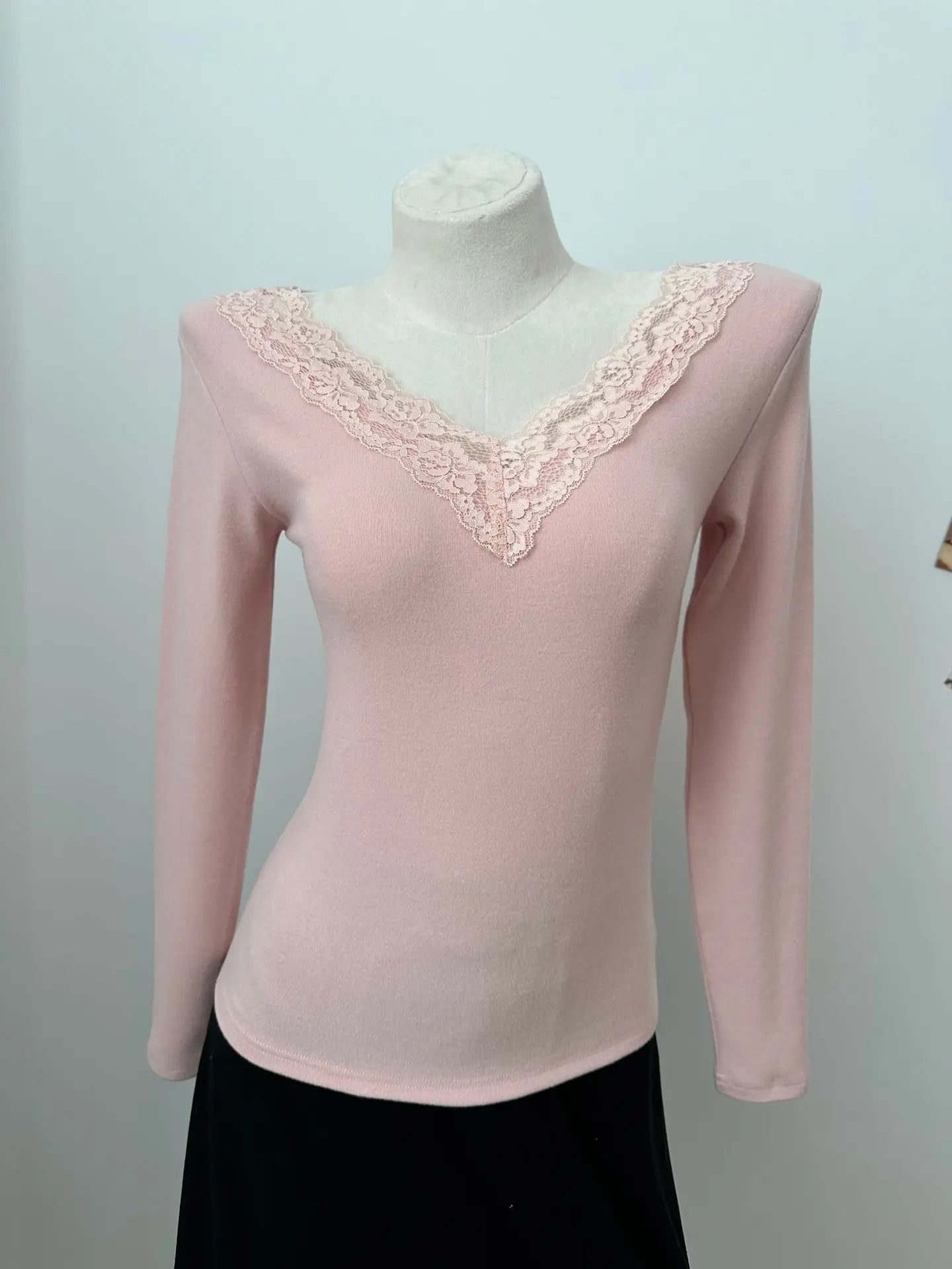 Solid Lace Trim Long Sleeve T-shirt Women Autumn Sexy V-neck Cotton Soft Slim Tees Casual Vintage Sweet Basic Tshirt Y2K Tops
