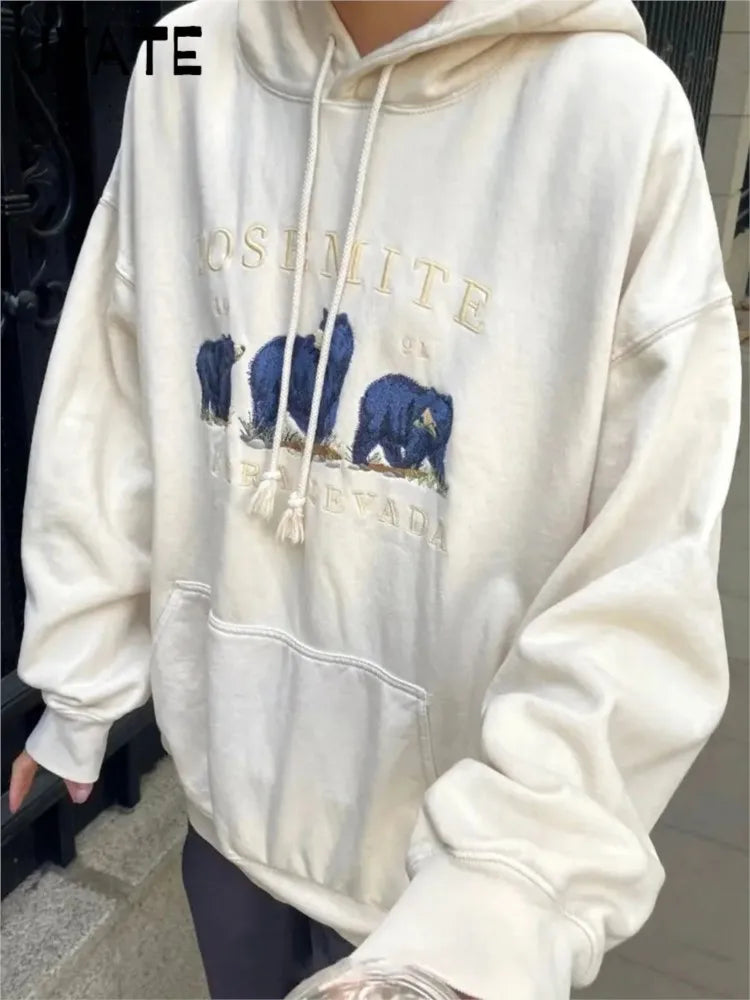 New Sweet Cute Little Bear Embroidery Beige Loose Hoodies Women Pocket Streetwear Cotton Pullover Tops Vintage Chic Sweatshirts