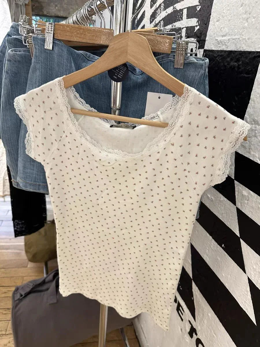 Floral Lace Trim Slim T-shirts Women Summer Sweet Scoop Neck White Cotton Short Sleeve Tee Tops Streetwear Vintage Crop Top Y2K