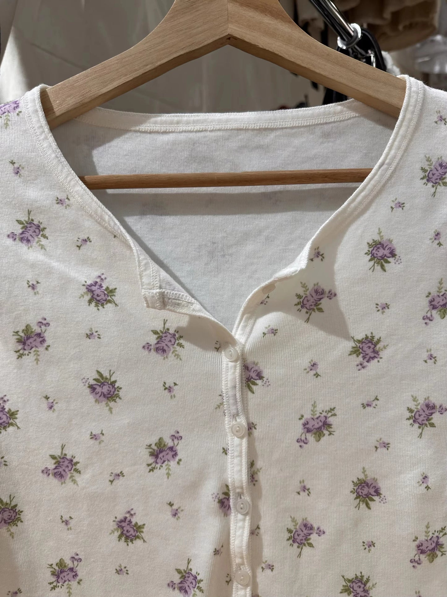 Eyelet Floral Print Slim T-shirt Women Preppy Style O-neck Single Breasted Cotton Long Sleeve Tee Shirts Cute Vintage Sweet Tops