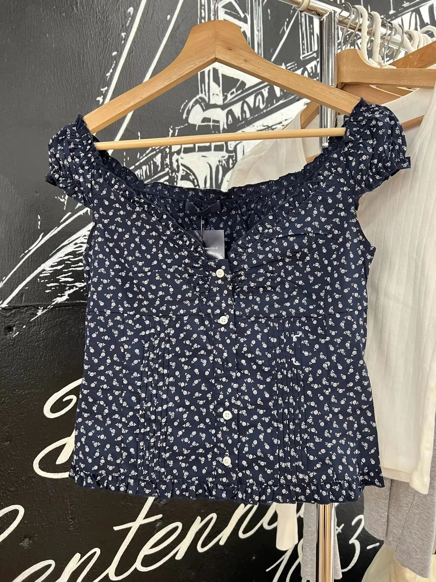 Red Floral Folds Buttons Blouse Vests Women New Casual Single Breasted Ruffle Sleeveless Tank Tops Sweet Cute Elegant Camis OOTD