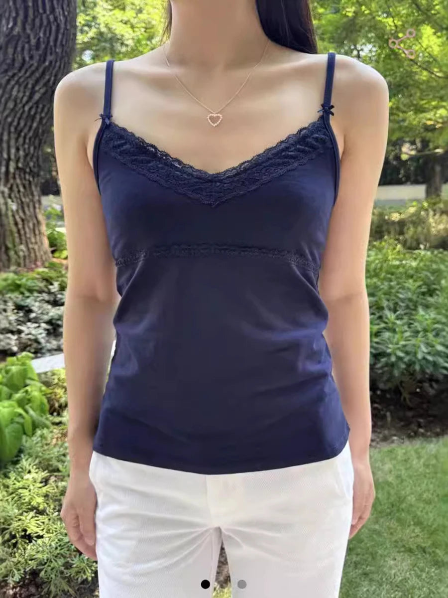 Sweet White Bow Lace Trim Slim Tank Tops Women Casual Vintage V-Neck Sleeveless Cotton Cropped Vest Chic Streetwear Crop Top Y2K
