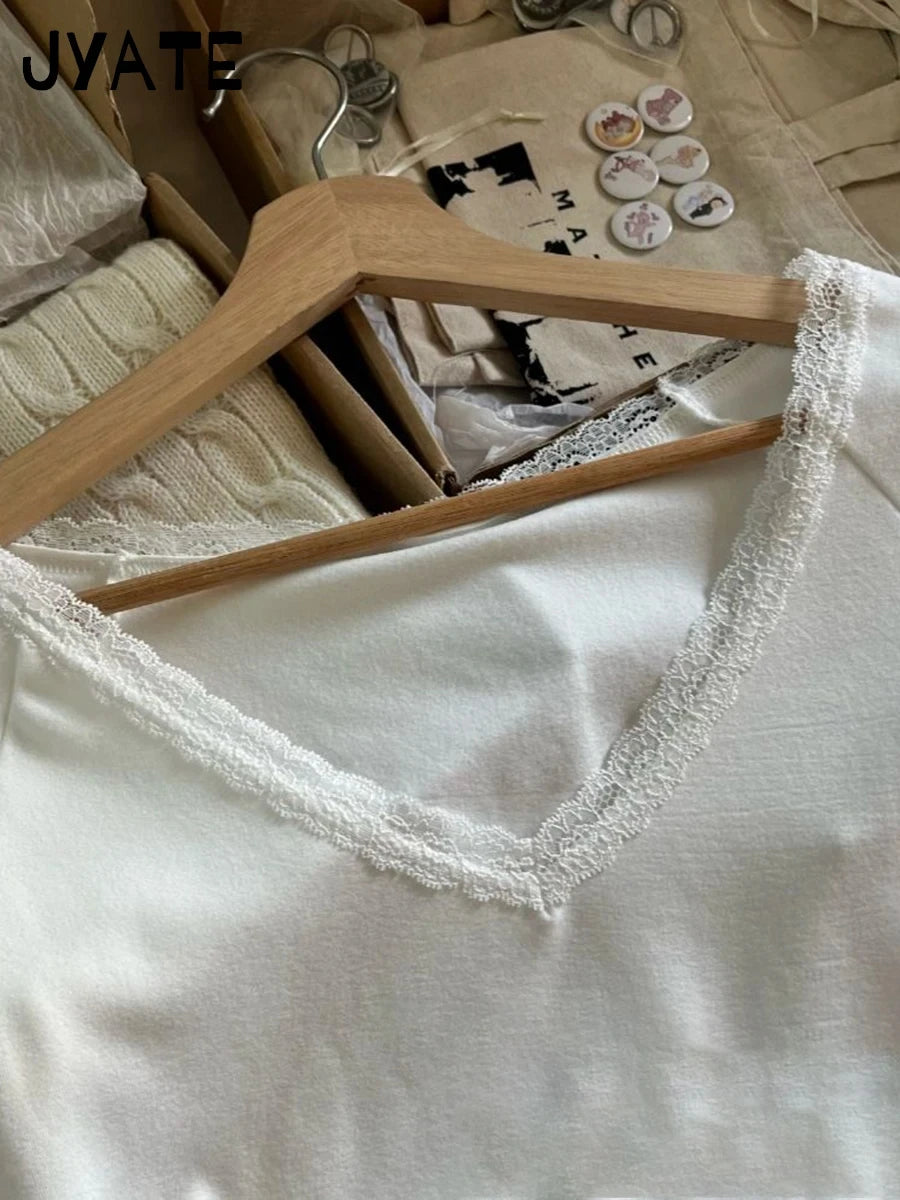 New Lace Trim V-neck Long Sleeve Tees Women 2024 Cotton Soft Casual Simple Basic Slim Tops Sweet Cute Preppy Style T-shirts Y2K