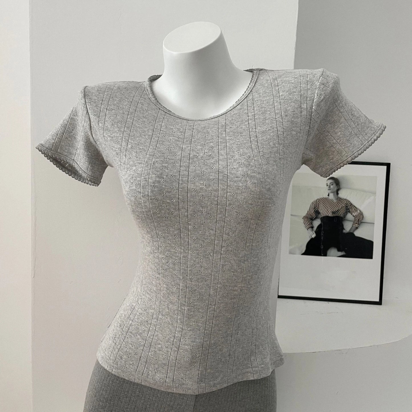 Eyelet Floral Print T-shirt Woman Summer Cotton Basic Round Neck Short Sleeve Tee Shirts Cute Sweet All-match Tshirt Y2K Tops