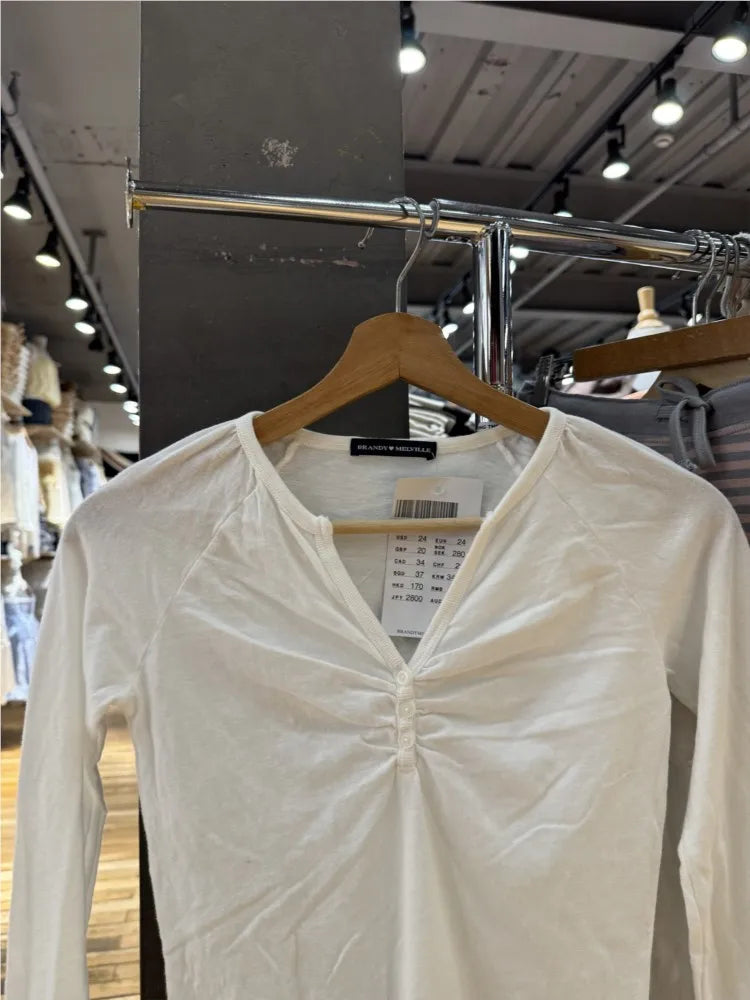 White V-neck Folds T-shirts Women Simple All-match Cotton Buttons Long Sleeve Tees Sweet Chic Preppy Style Tshirt Y2K Tops