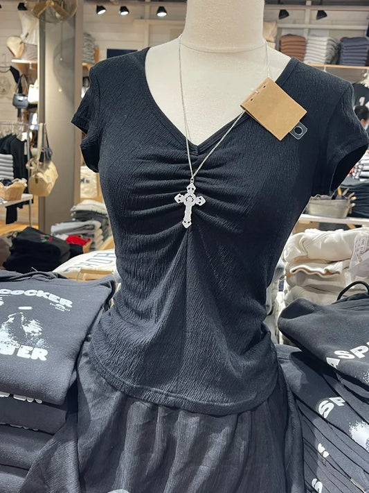Black Folds V-neck Slim Short Sleeve Tees Women Summer New Streetwear Cotton Casual Tops Sweet Vintage Preppy Style T-shirts Y2K