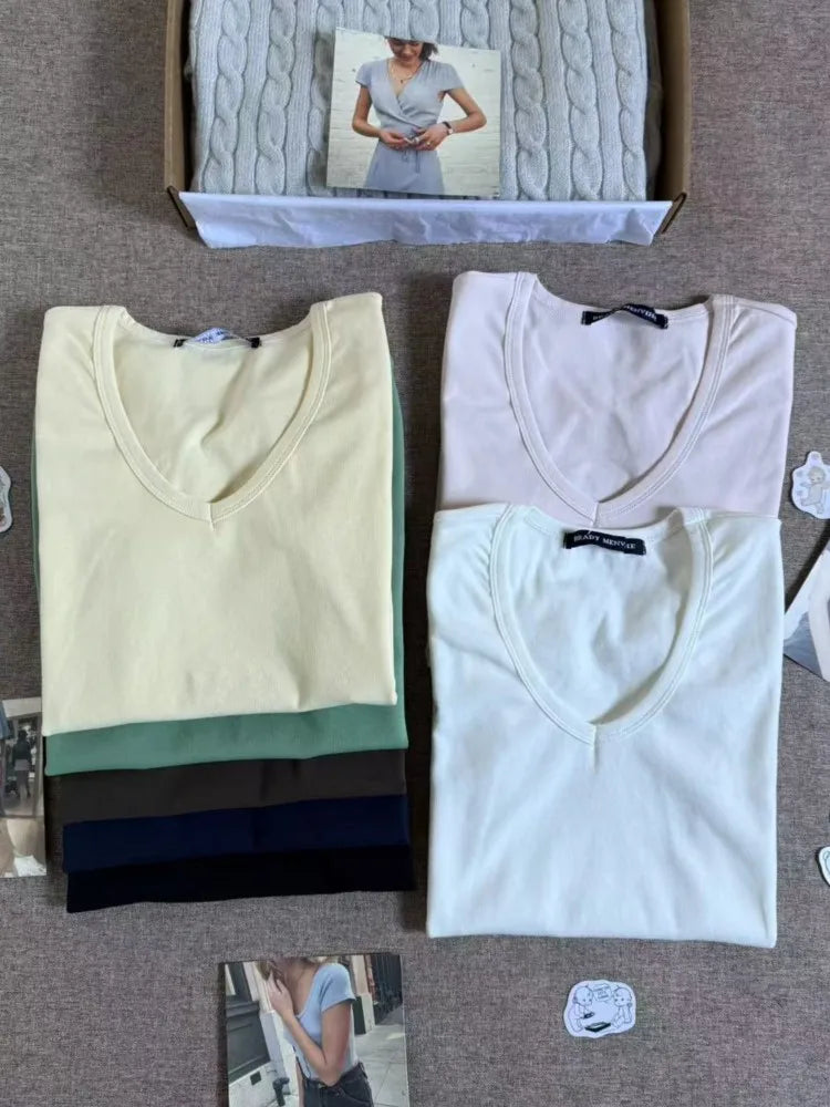 Solid V-neck Short Sleeve Tees Women Casual Streetwear Slim Cotton Tops Clothes Simple Basic Preppy Style T-shirts Y2K