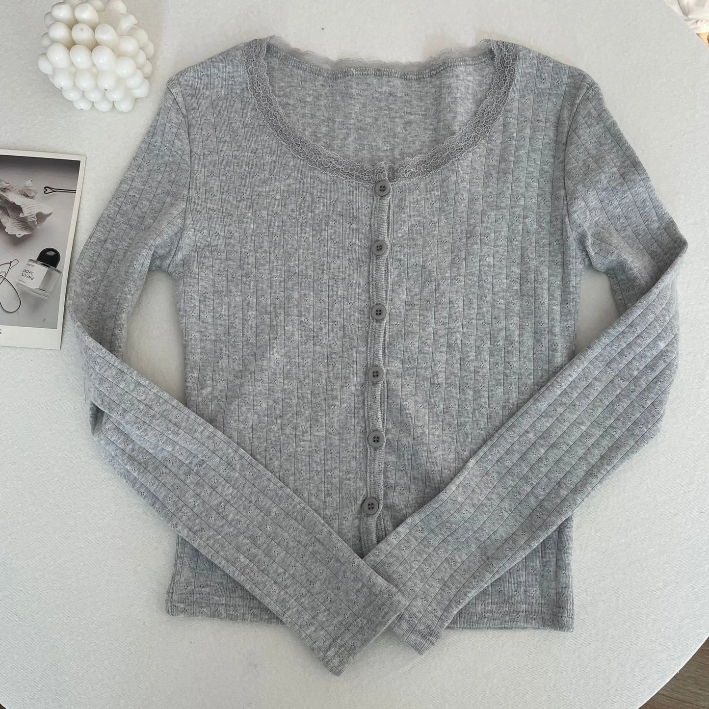 Eyelet Lace Trim Buttons Long Sleeve Tees Women New Cotton Soft Casual Solid Simple Top shirts Sweet Preppy Style Cute T-shirts