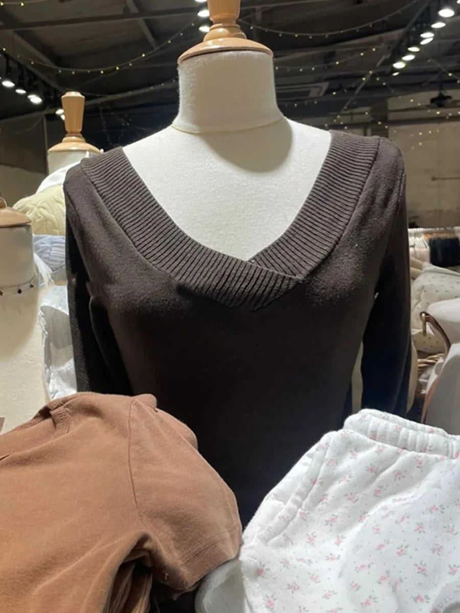 Retro Brown Knitted Long Sleeve Tees Women Autumn Cotton Simple Sexy V-neck Slim T-shirts Vintage Sweet All-match Tops Pullover