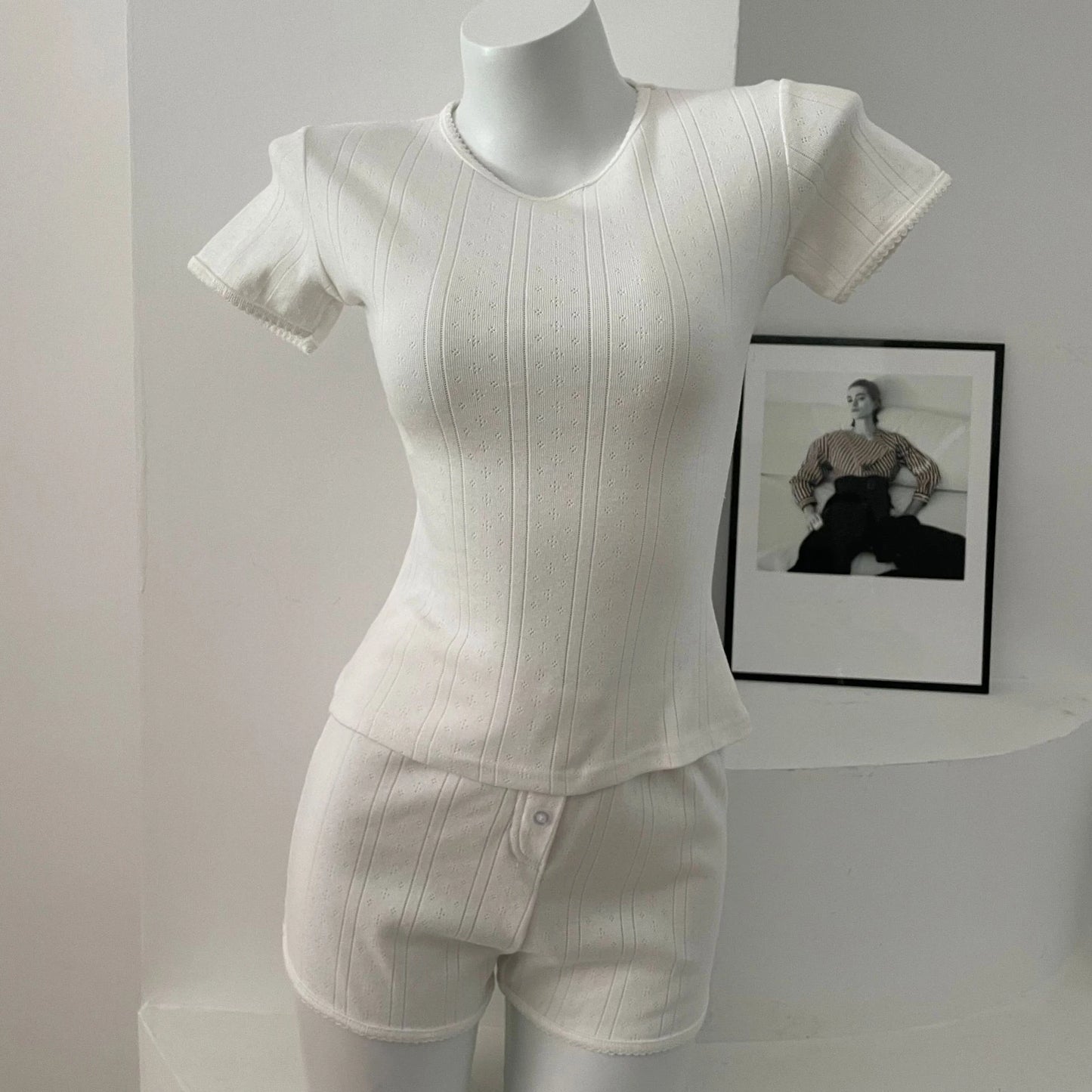 Eyelet Floral Print T-shirt Shorts Outfit Women Cotton O-neck Slim Tees +Buttons Straight Sweatshort Sweet Home 2 Pieces Set New