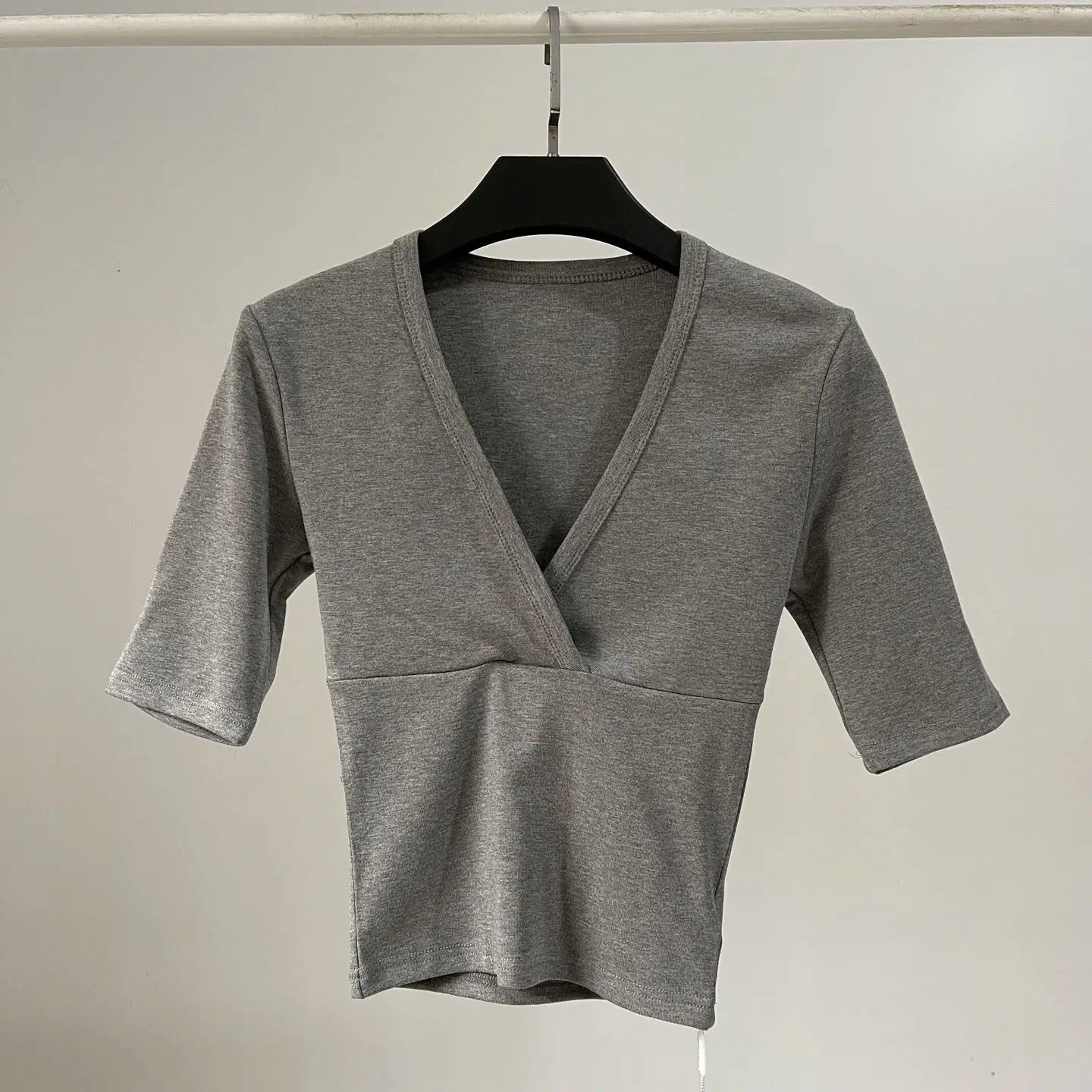 Pink V-neck Slim Crop Tops Women Summer Streetwear Simple Basic Cotton Half Sleeve Tees Sweet Cute Preppy Style T-shirts Y2K