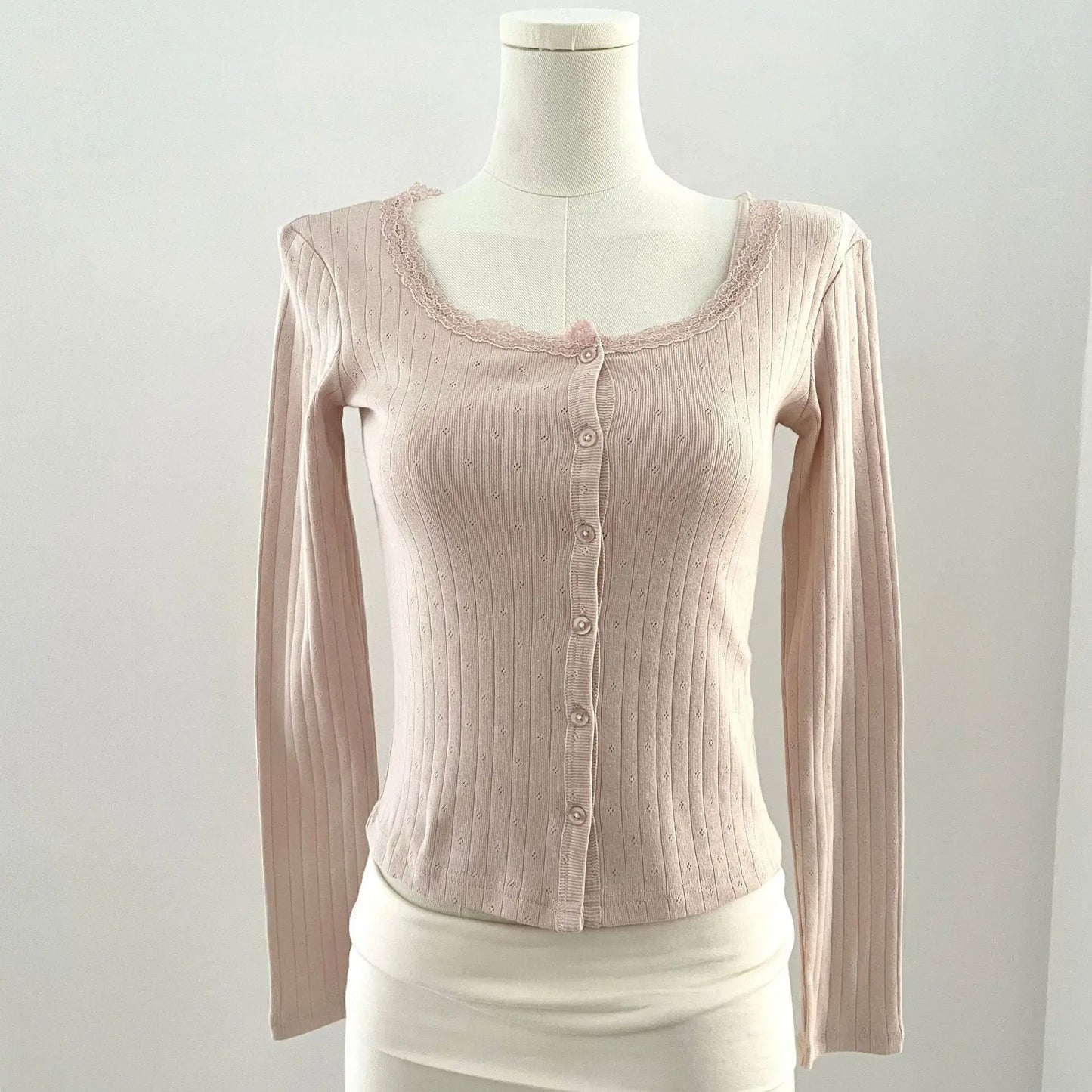Lace Trim Button T-shirts Women Casual Simple Basic Cotton Eyelet Slim Long Sleeve Cardigan Tees Sweet Chic All-match Tshirts