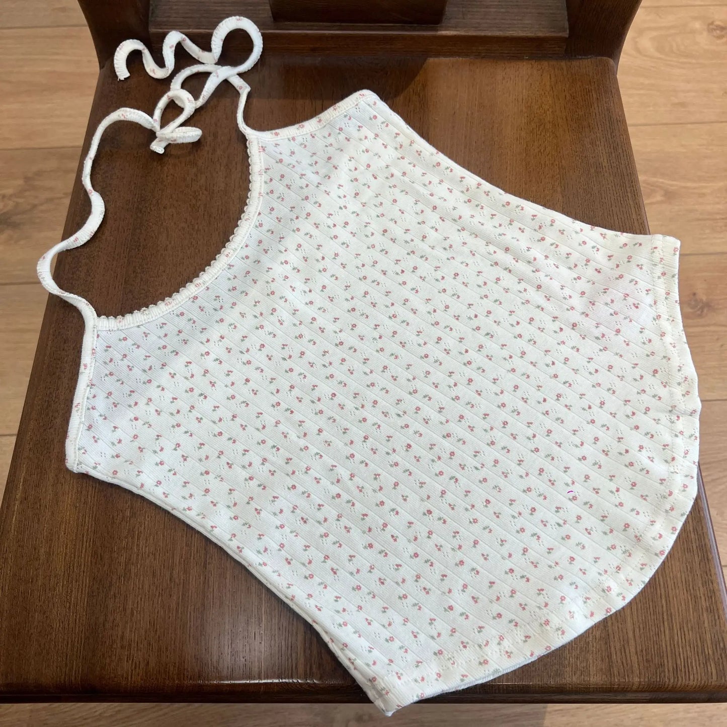 Floral Eyelet V-neck Halter Tank Tops Women Summer New Casual Sexy V-neck Slim Camisole Female Sweet Preppy Style Cute Crop Top