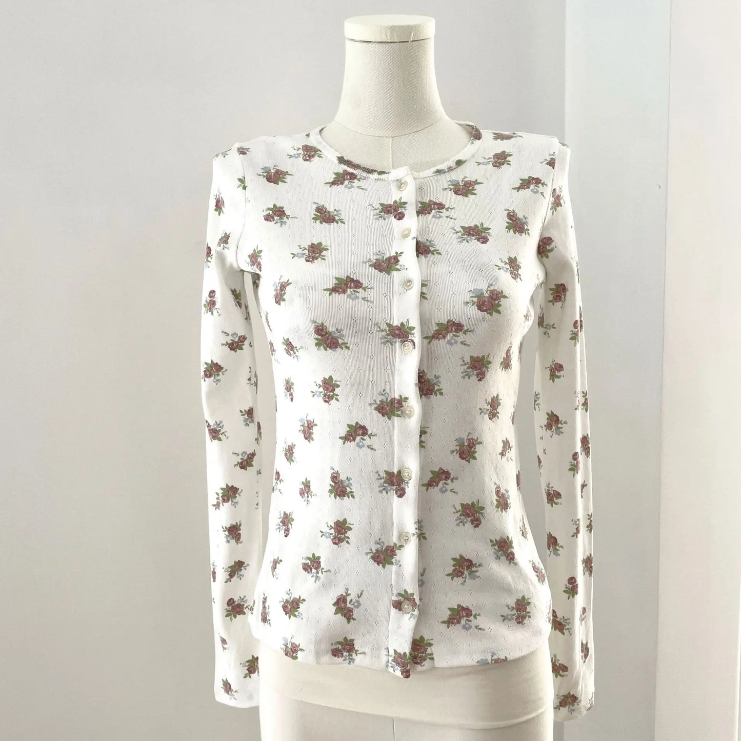 Floral Print Button T-shirts Women Casual Simple Basic Cotton Eyelet Slim Long Sleeve Cardigan Tees Sweet Streetwear Tshirts New