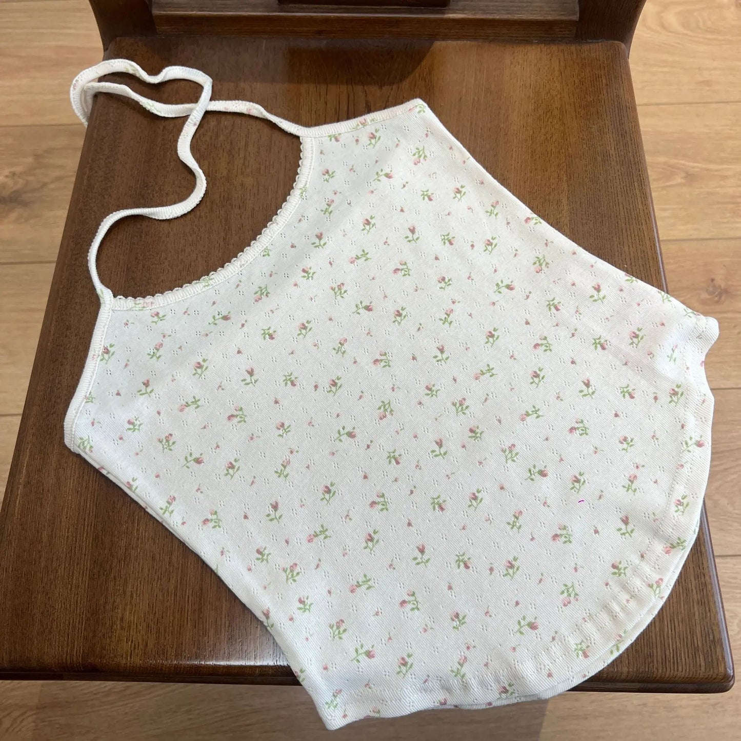 Floral Eyelet V-neck Halter Tank Tops Women Summer New Casual Sexy V-neck Slim Camisole Female Sweet Preppy Style Cute Crop Top