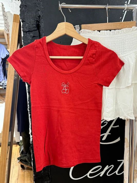 Cherry Embroidery Red T-shirts Women O-Neck Cotton Slim Short Sleeve Tee Tops Summer Casual Sweet Cute Preppy Style Tshirt Y2K