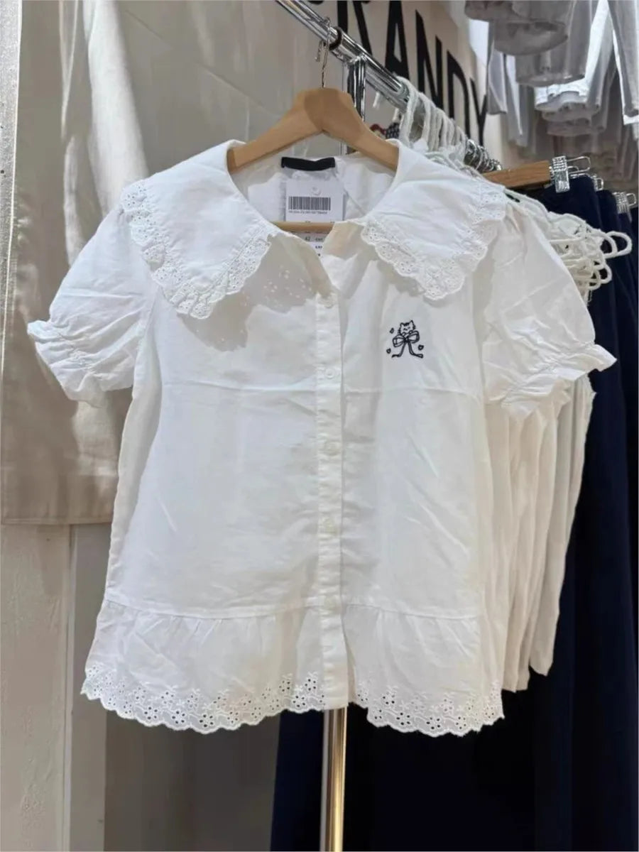 Cat Embroidery Lace Trim T-shirt Blouse Women Casual Pan Collar Single Breasted Short Sleeve Tee Sweet Cute Preppy Style T-shirt