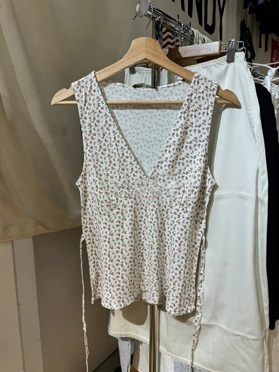Simple Sexy Deep V-neck Tank Tops Women Summer New Cotton Soft White Lace-up Slim Sleeveless Tees Vintage Streetwear Sweet Vests