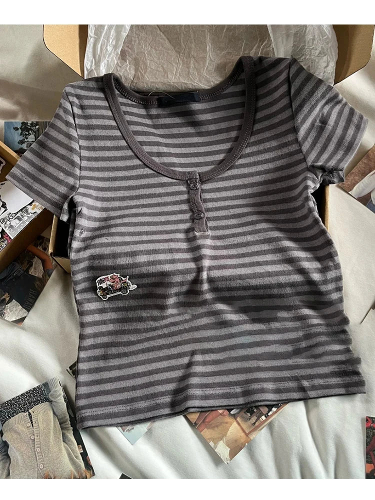 Sweet Little Pink Striped T-shirts Women New Cotton O-neck Casual Slim Buttons Short Sleeve Tees Cute Basic Girls Tshirt Y2K Top