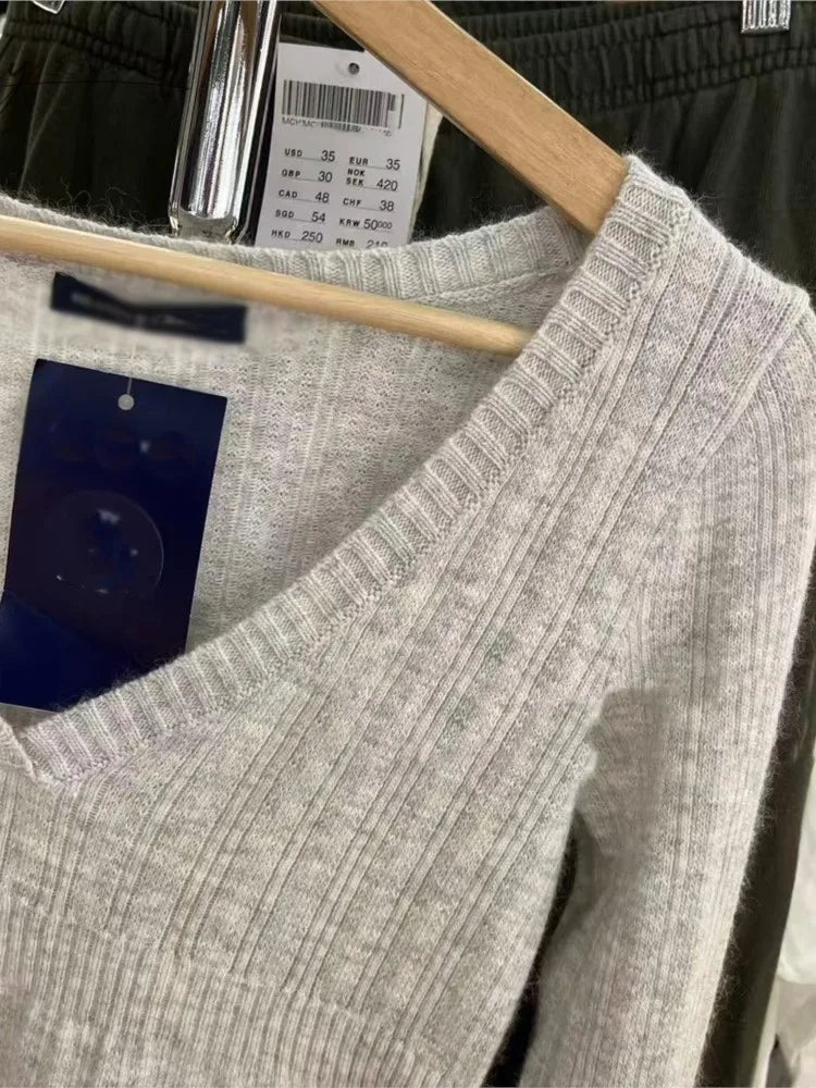 Gray V-neck Knitted Slim Long Sleeve Tees Women Autumn Fashion Cotton Soft T-shirt Sweet Cute Preppy Style T Shirt Y2K Top New