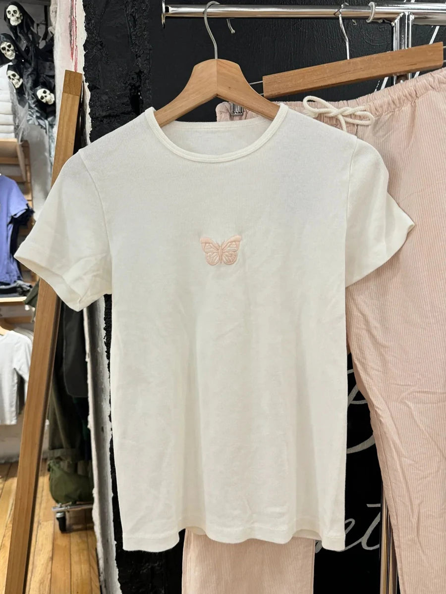 New Cute Little Deer Flowers Embroidery T-shirt Woman O-Neck Slim Short Sleeve Cotton Tees Tops Spring Casual Sweet Y2K Tshirts