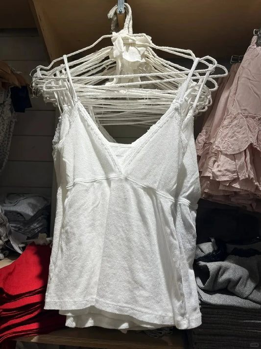 White Lace Trim V-neck Camisole Women Summer Casual Ribbed Cotton Soft Sleeveless Vests Sweet Cute Preppy Style Tank Tops OOTDS