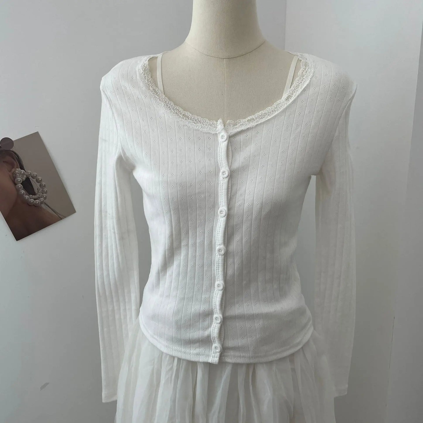 Eyelet Lace Trim Buttons Long Sleeve Tees Women New Cotton Soft Casual Solid Simple Top shirts Sweet Preppy Style Cute T-shirts