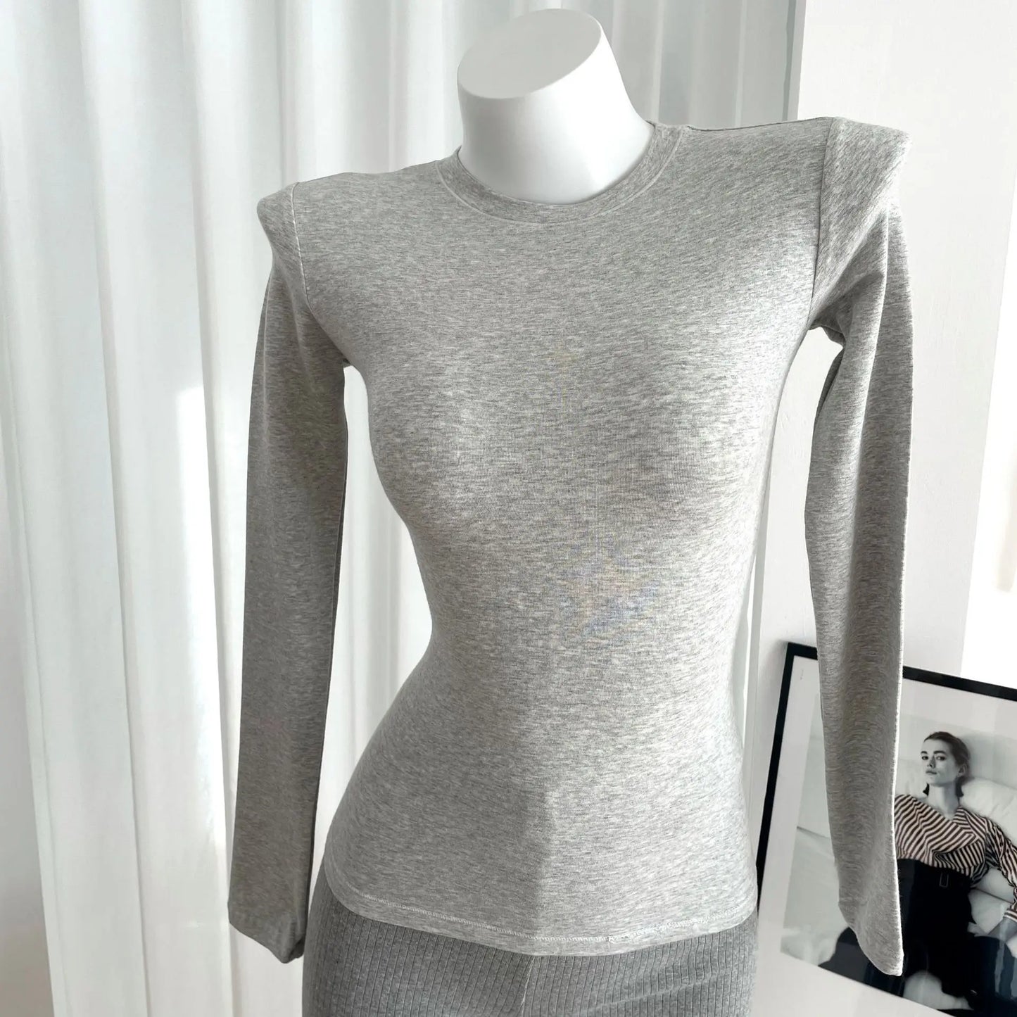Solid Skinny Cotton T-shirt Women Casual Simple All-match O-neck Yoga Long Sleeve Tees Female Elegant Sweet Basic Sport T-shirts