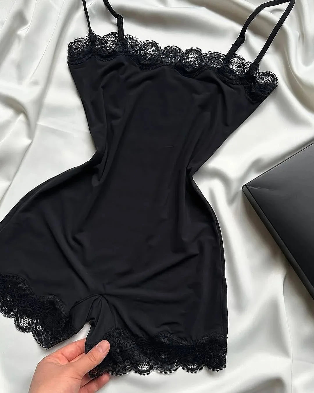 Pink Lace Trim Slim Playsuits Woman Chic High Elasticity Adjustable Strap Skinny Bodysuit Fashion Simple Smooth One-piece Tops