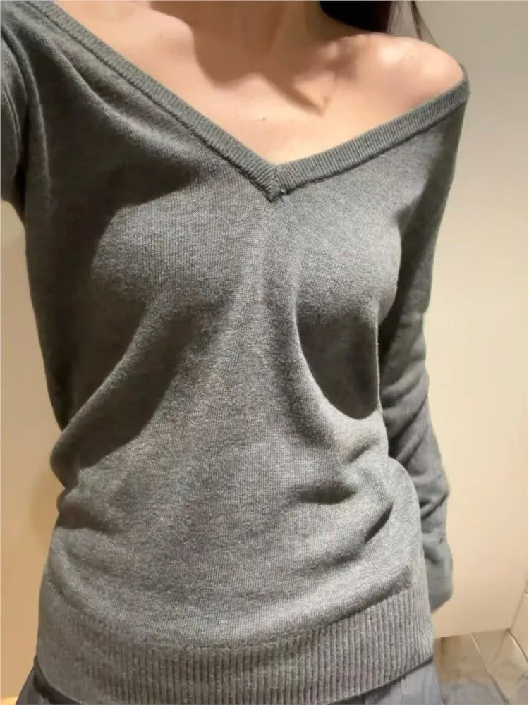 Gray V-neck Sweater Women Spring Streetwear Simple Cotton Slim Long Sleeve Knitted Tops Vintage Chic Y2K Sweaters