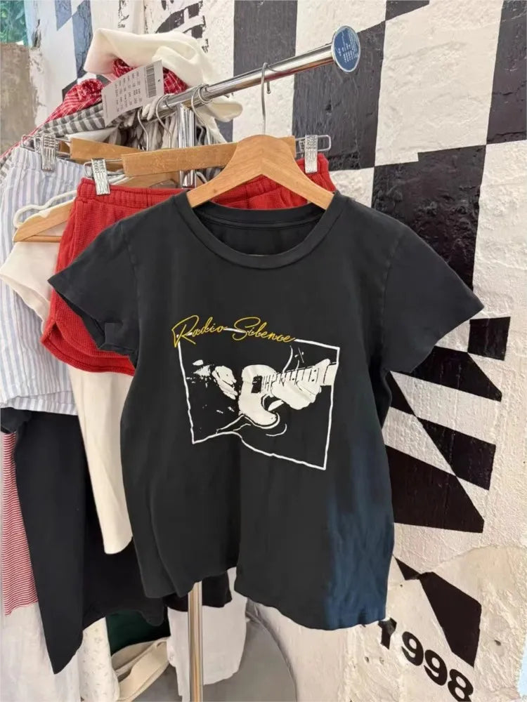 Guitar Print Black T-shirts Women Summer Casual Streetwear O-neck Short Sleeve Tees Female American Vintage Simple T shirt Y2K
