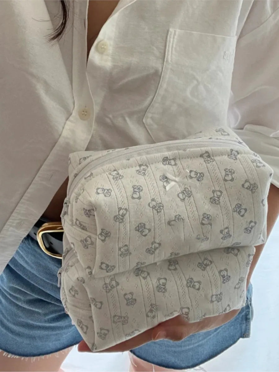 Sweet Little Bear Makeup Bag Women New Simple Zipper Student Pencil Bag Femme Casual Chic Cute High Quality Mini Bags Y2K