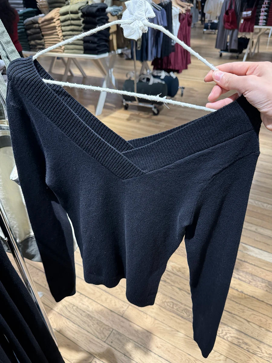 Black Knitted Long Sleeve Tees Women Autumn Cotton Simple Sexy V-neck Slim T-shirts Vintage Sweet All-match Tops Pullover Y2K