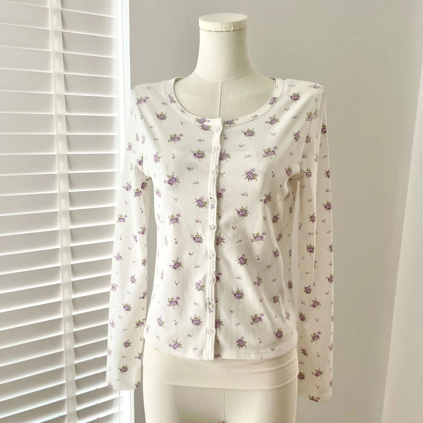 Floral Print Long Sleeve Cardigan Tees Women Casual Simple Basic Cotton Eyelet Slim Button T-shirts Vintage Sweet Chic Tshirts